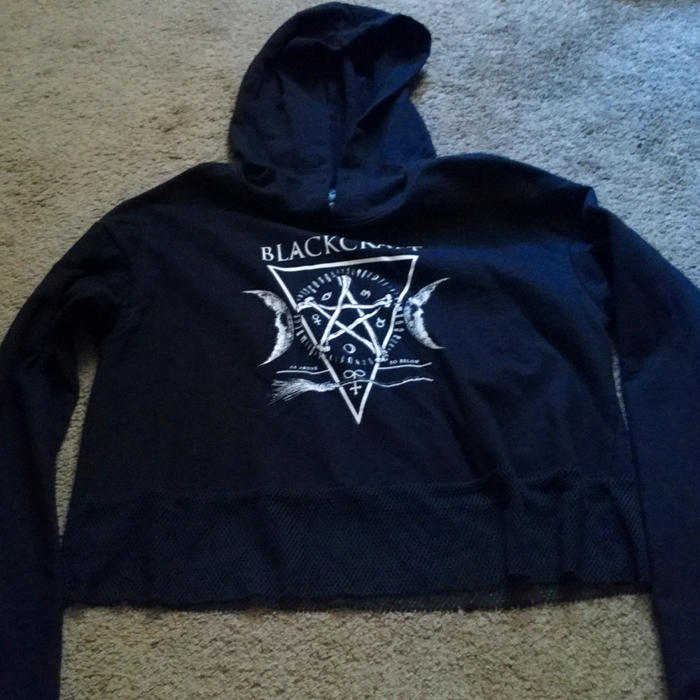 Cropped hoodie